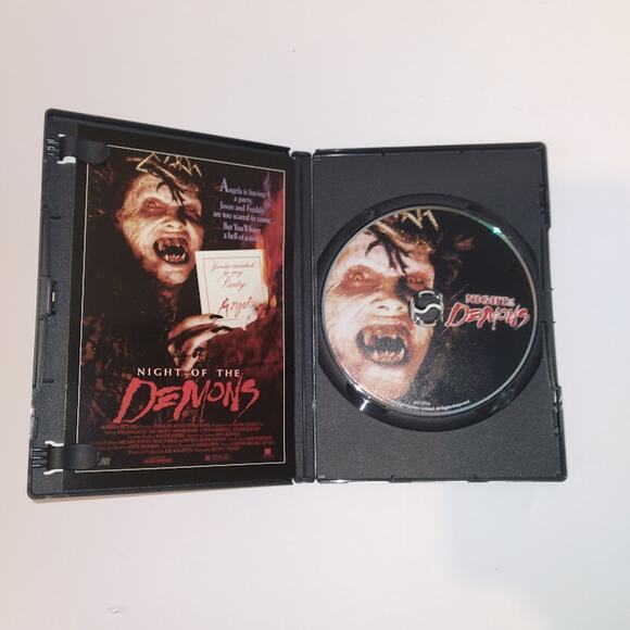 Night of the Demons (DVD 1988) Cathy Podewell Alvin Alexis Mint w/ insert - Picture 3 of 5